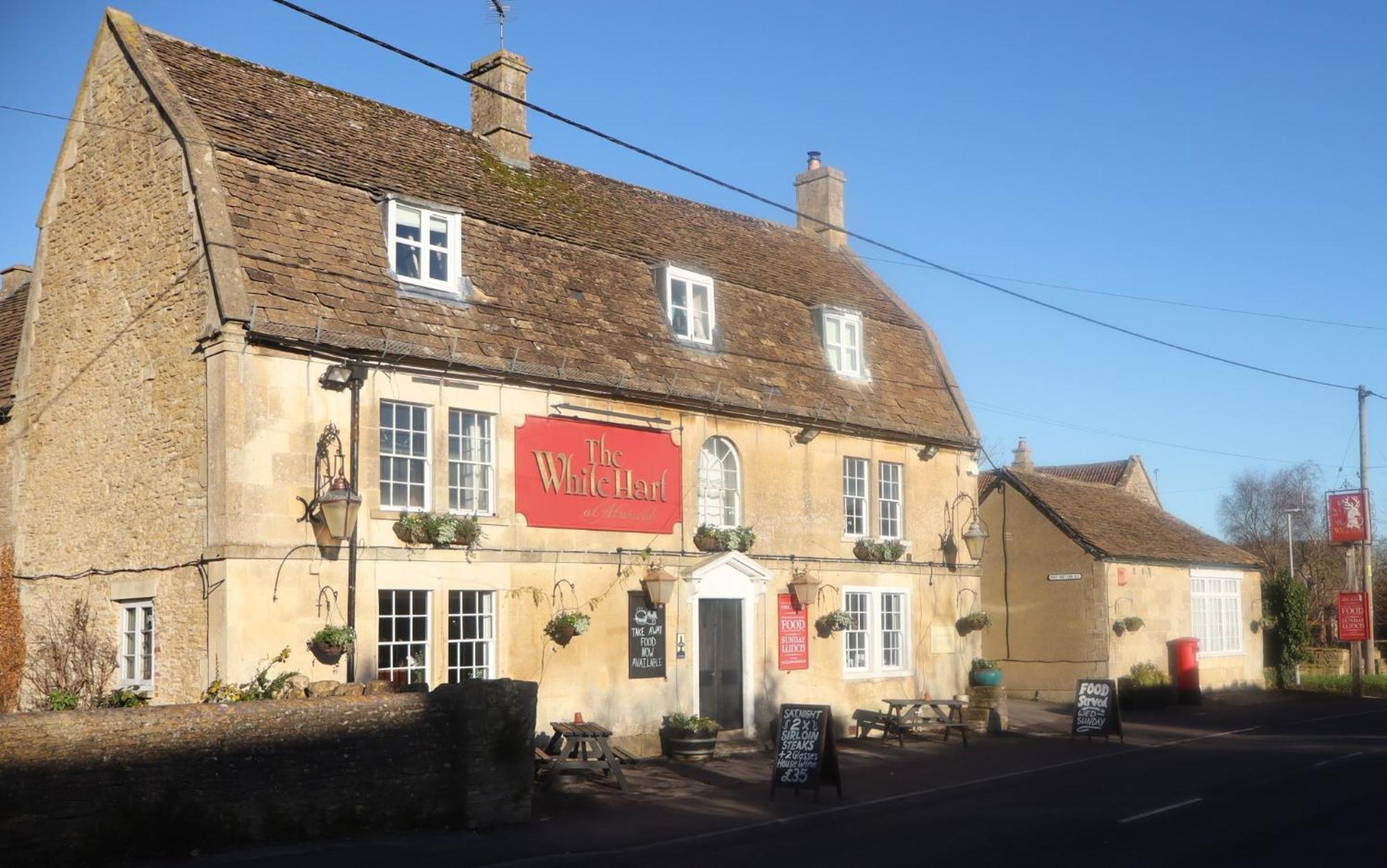 The White Hart Hotell Atworth Exteriör bild